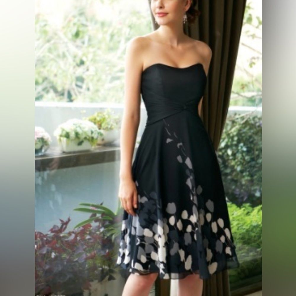 Belsoie Elegant Black Floral Strapless Knee Length Dress Size 14